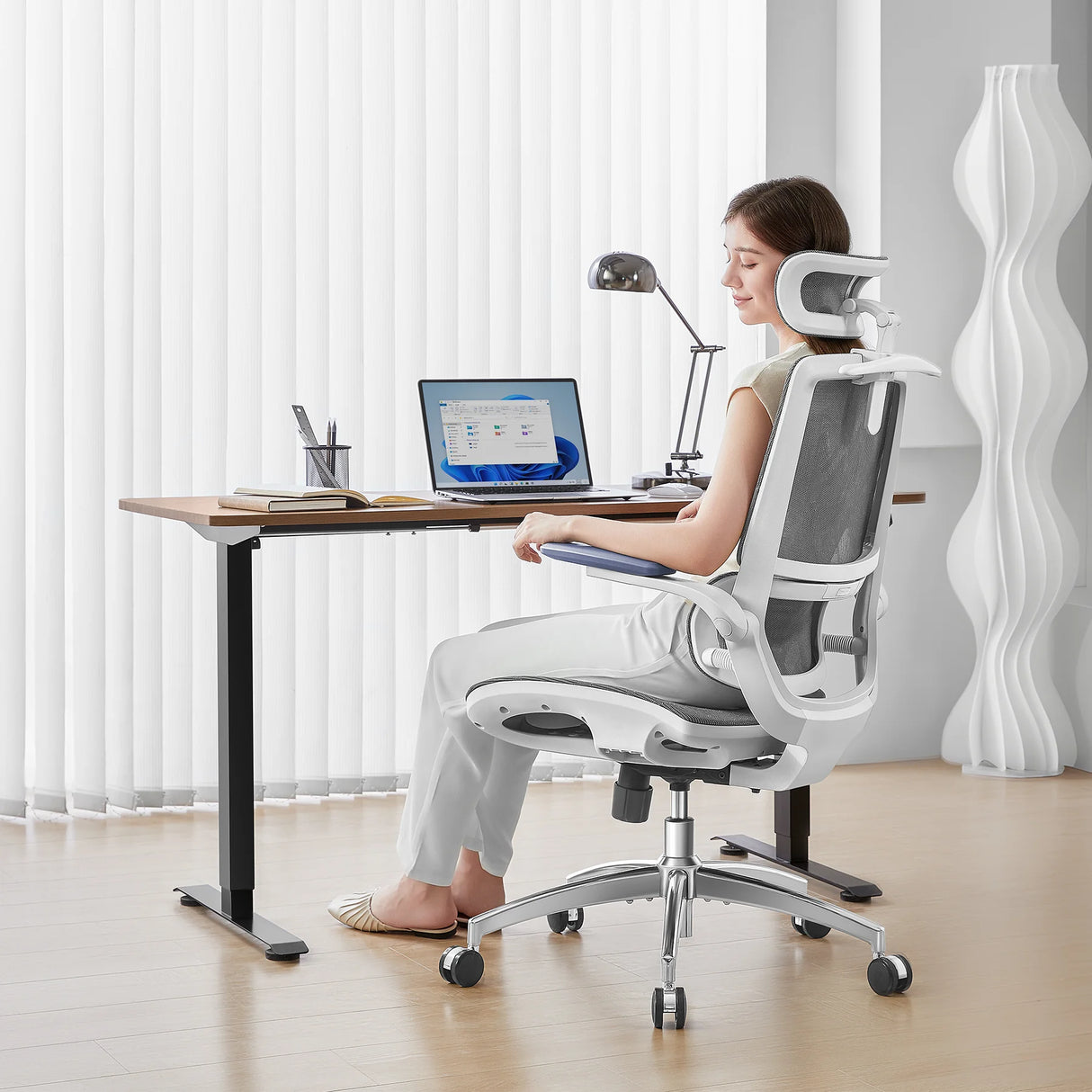Best Ergonomic Chair for Programmers & Students | Ergo Select ...