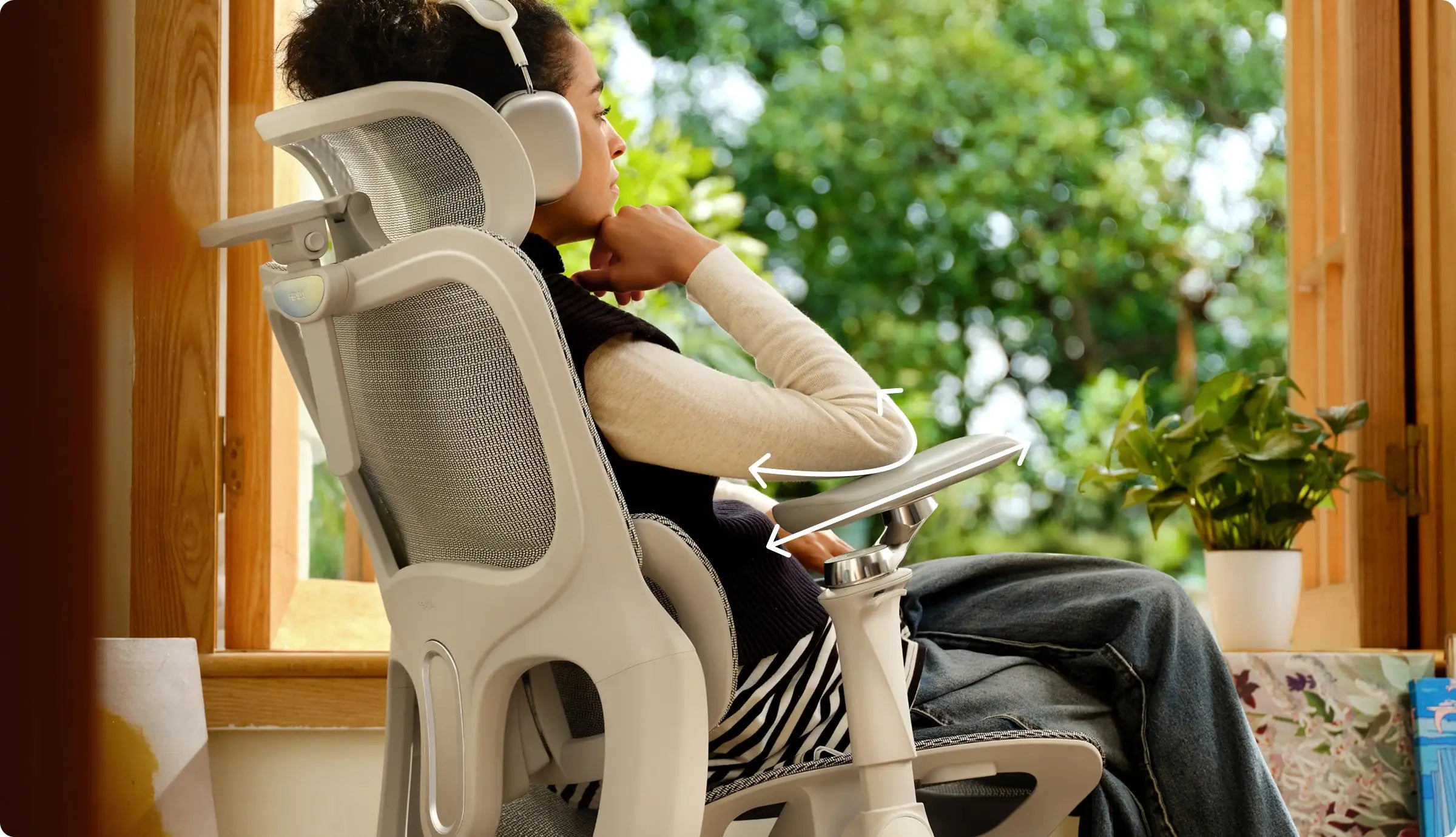 "Intuitively adapts to every occasion—whether you're gaming, working, creating, or relaxing, this ergonomic office chair fits your lifestyle perfectly."